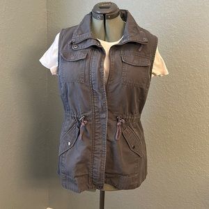 Heavy gray vest